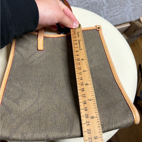 Dooney and Bourke NWT Canvas and Leather Tote Lunch Bag In mushroom - Picture 7 of 7